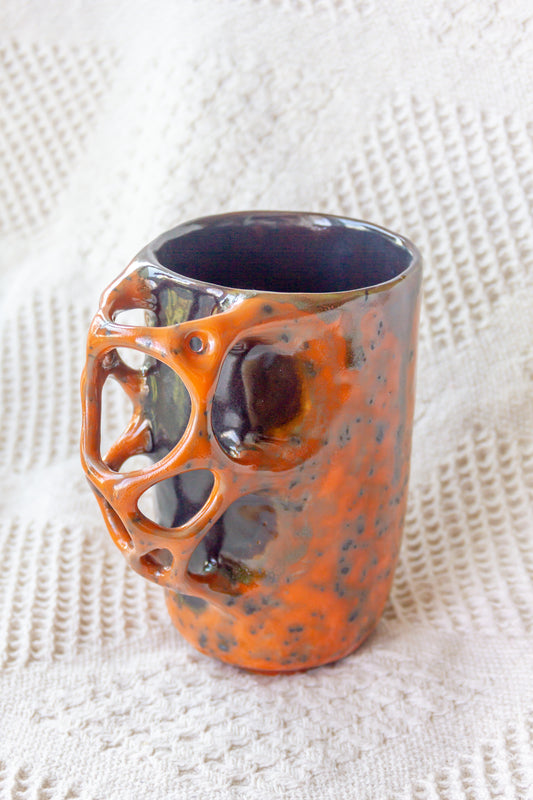 Kubek ceramiczny “Tripto” pomarańczowo-brązowy