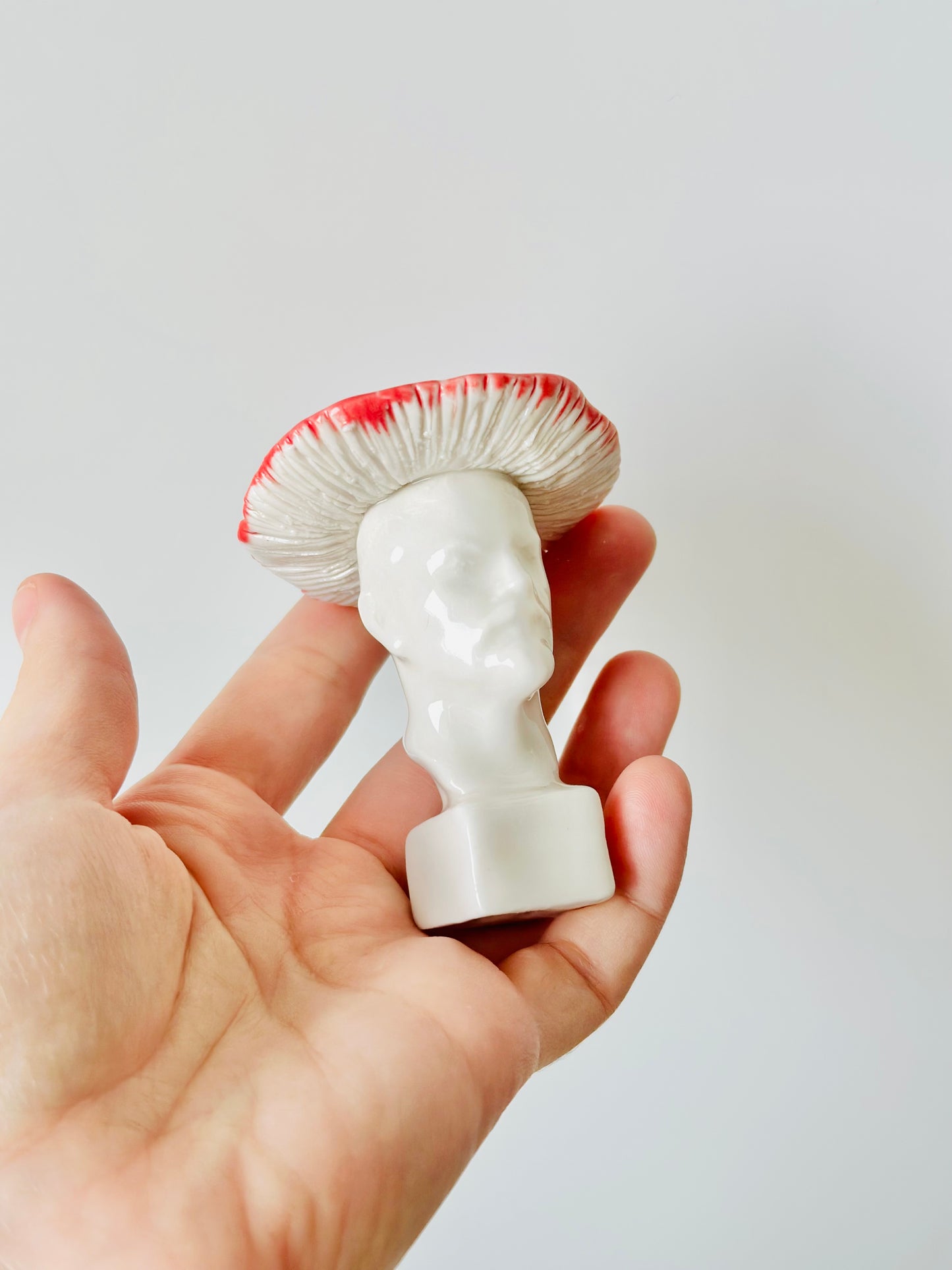 Lenin-grzyb, rzeźba porcelanowa