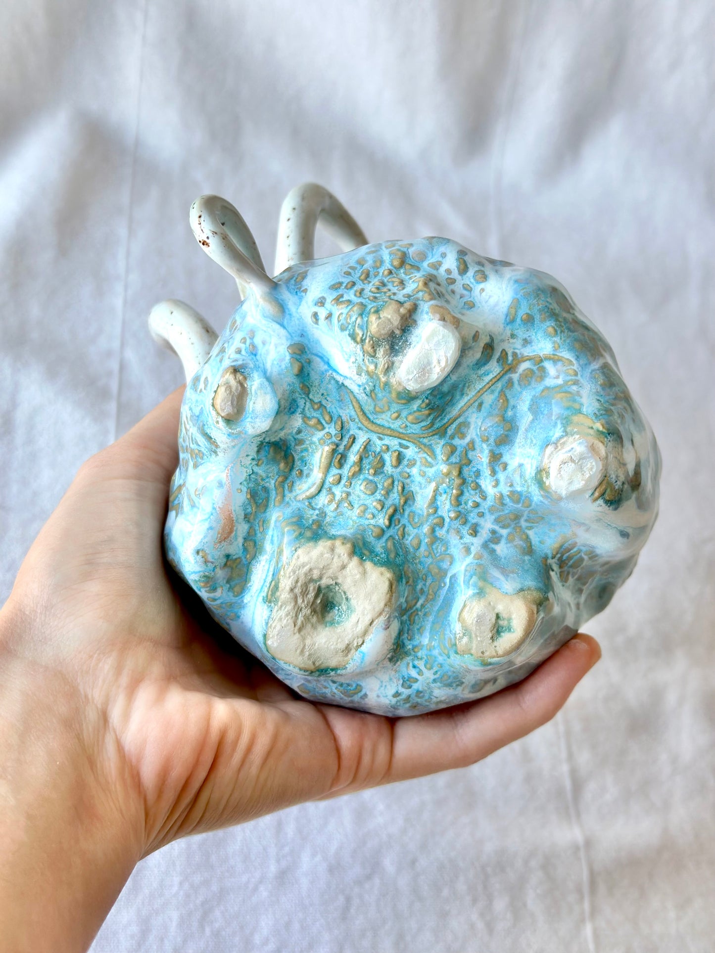 Kubek ceramiczny “Couroupita” w kolorze niebieskim