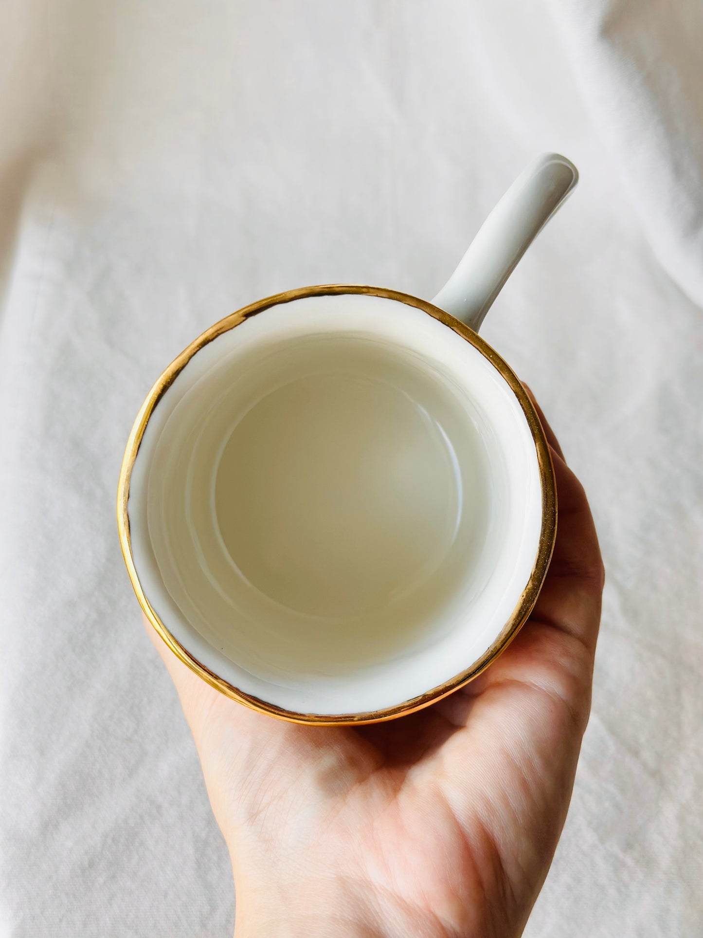 Mug en porcelaine plaqué or