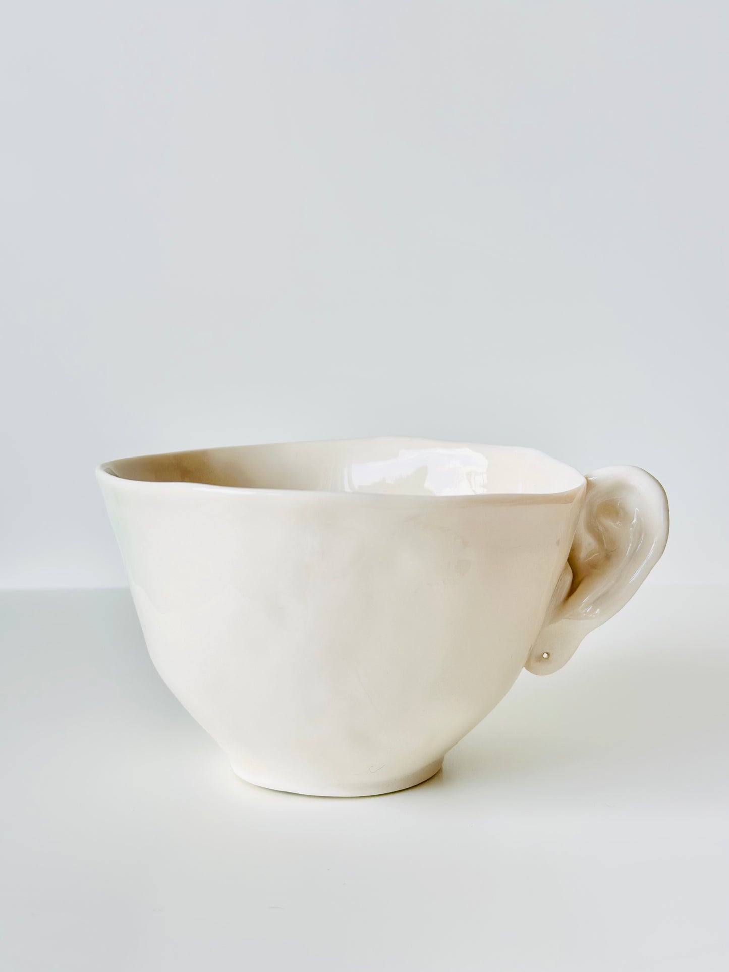 Tasse en porcelaine à fleurs colorées