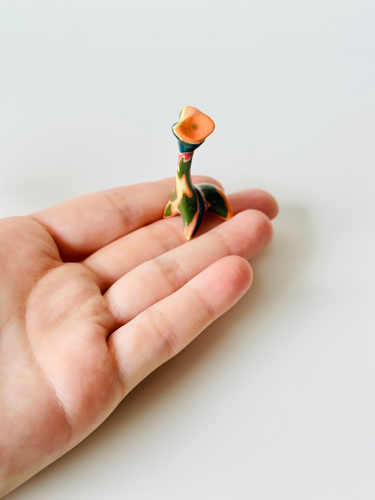 Figurka porcelanowa "Werlingtin pstrobrzuchy"
