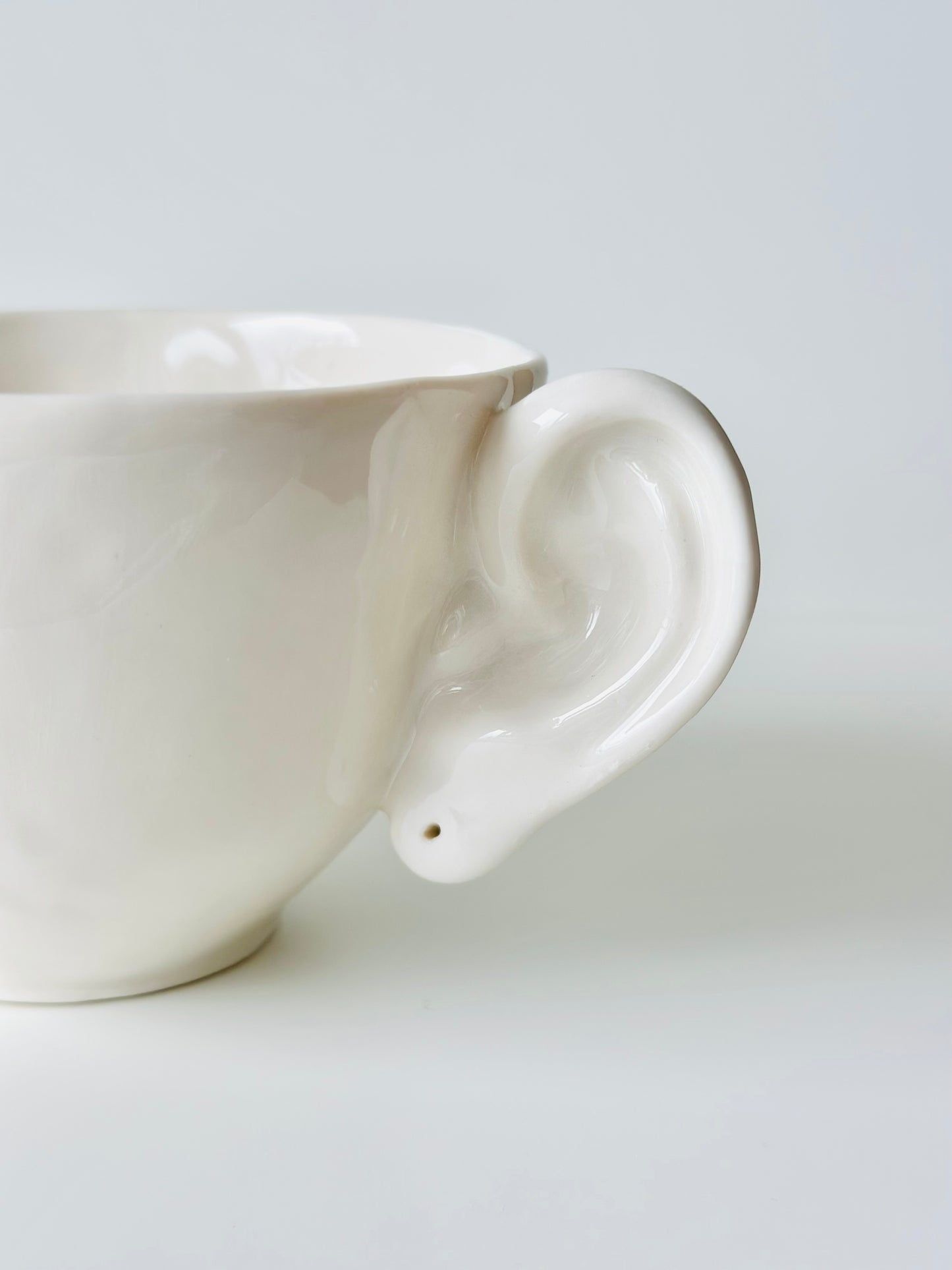 Tasse en porcelaine à fleurs colorées