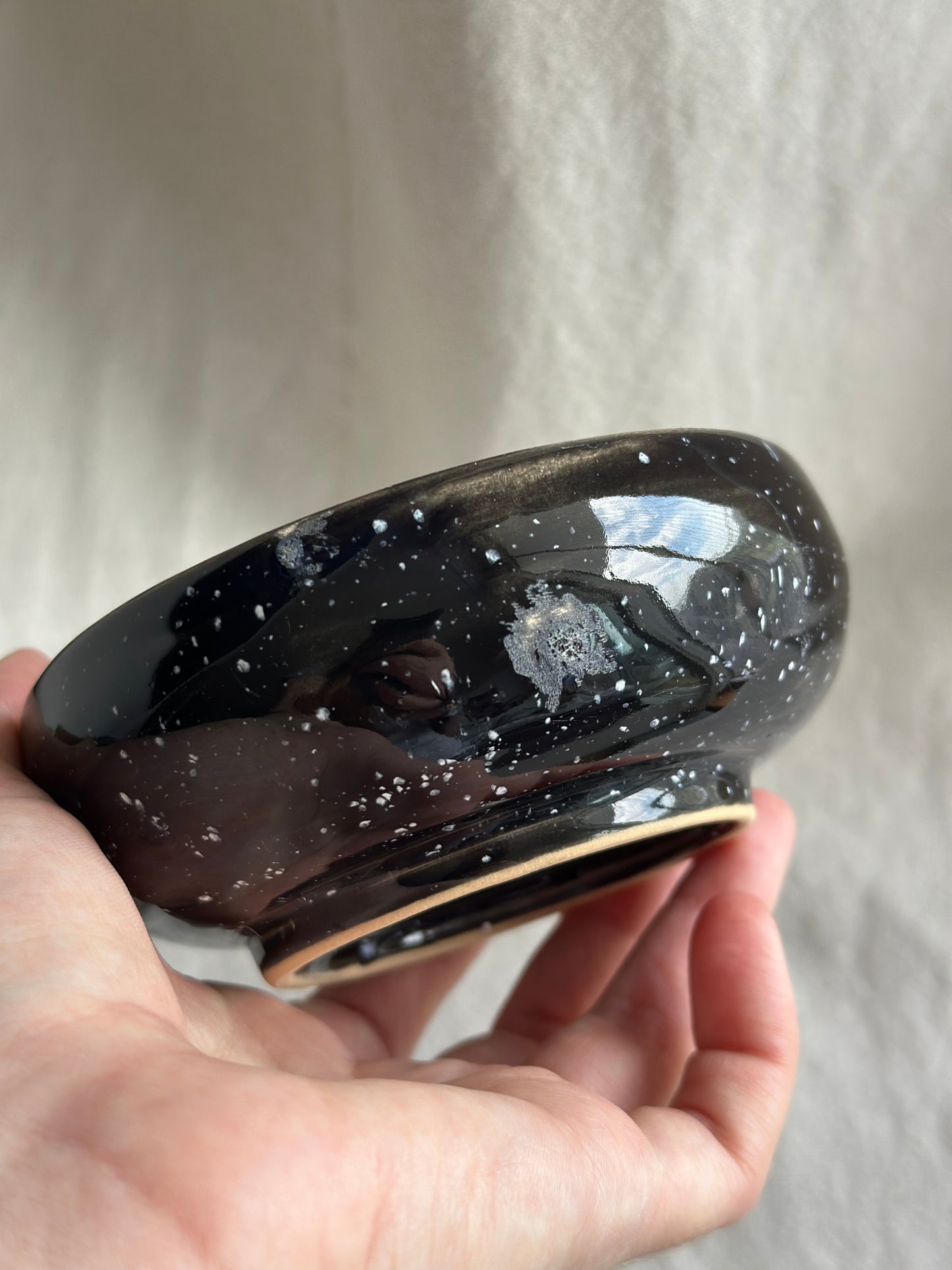 Bol en céramique marron et vert