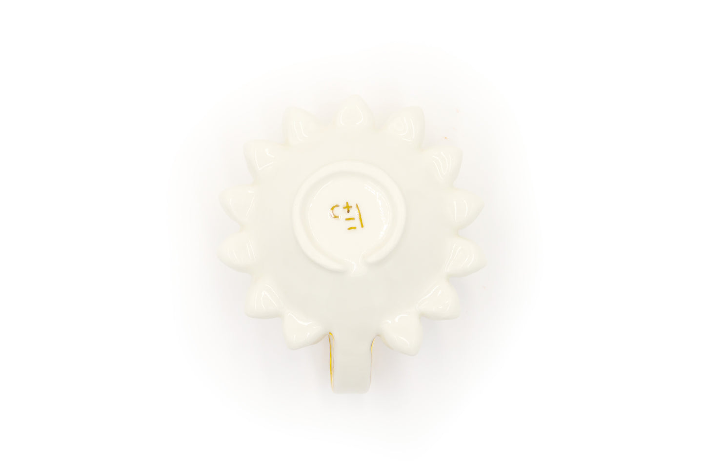 Kubek porcelanowy ze złoceniem