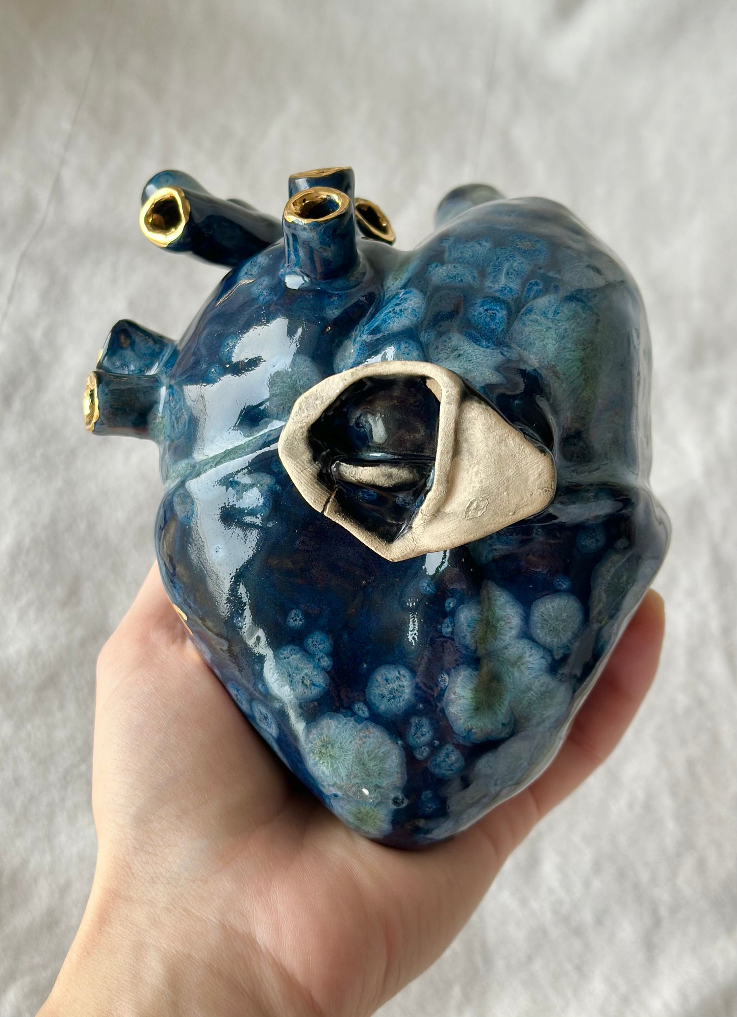 Serce ceramiczne granatowe ze złoceniem