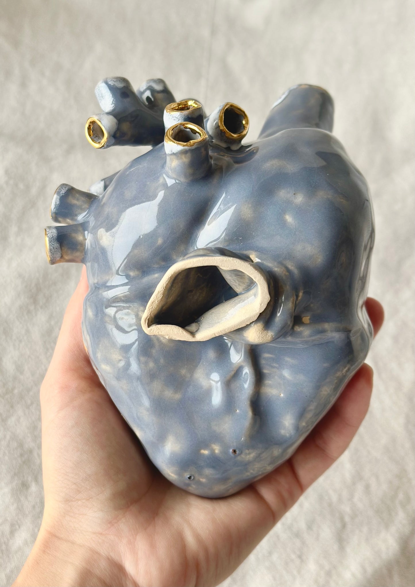 Serce ceramiczne szare ze złoceniem