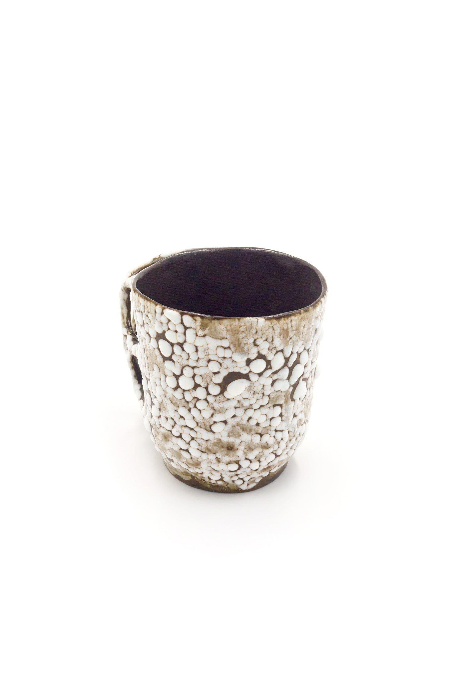 Kubek ceramiczny w kolorze czarno-białym