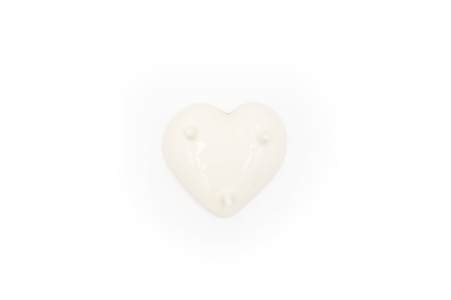 Miseczka porcelanowa w kształcie serca ze złoceniem