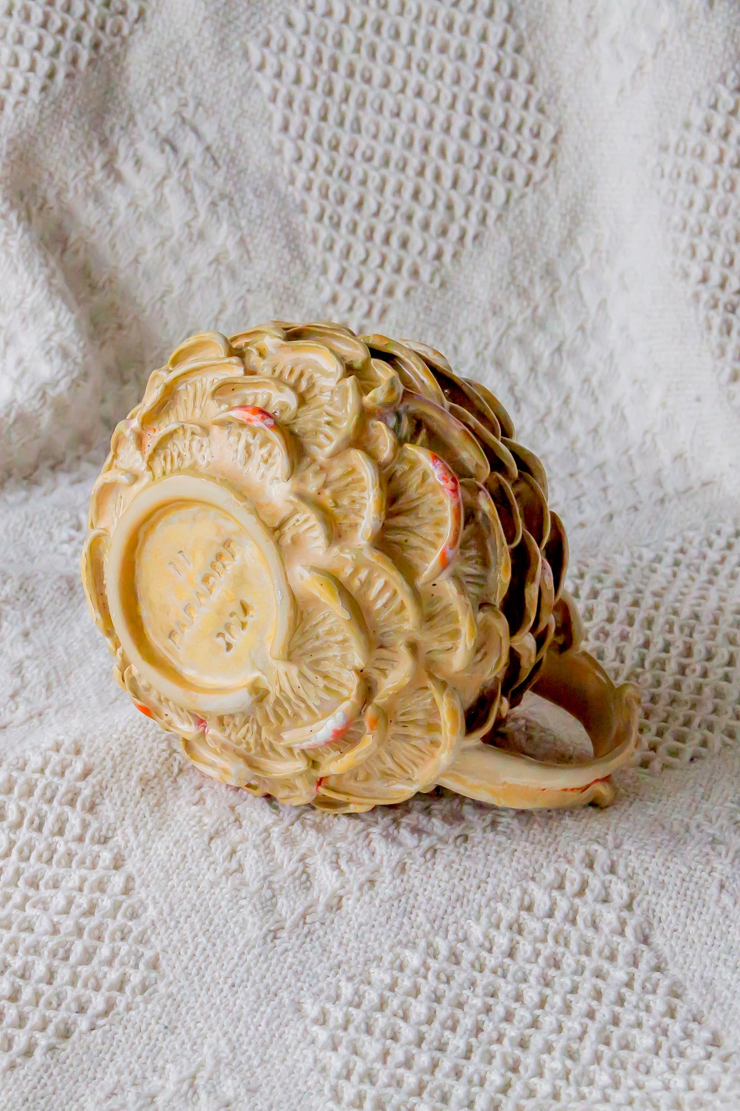 Kubek ceramiczny “Shrooms” brązowo-beżowy