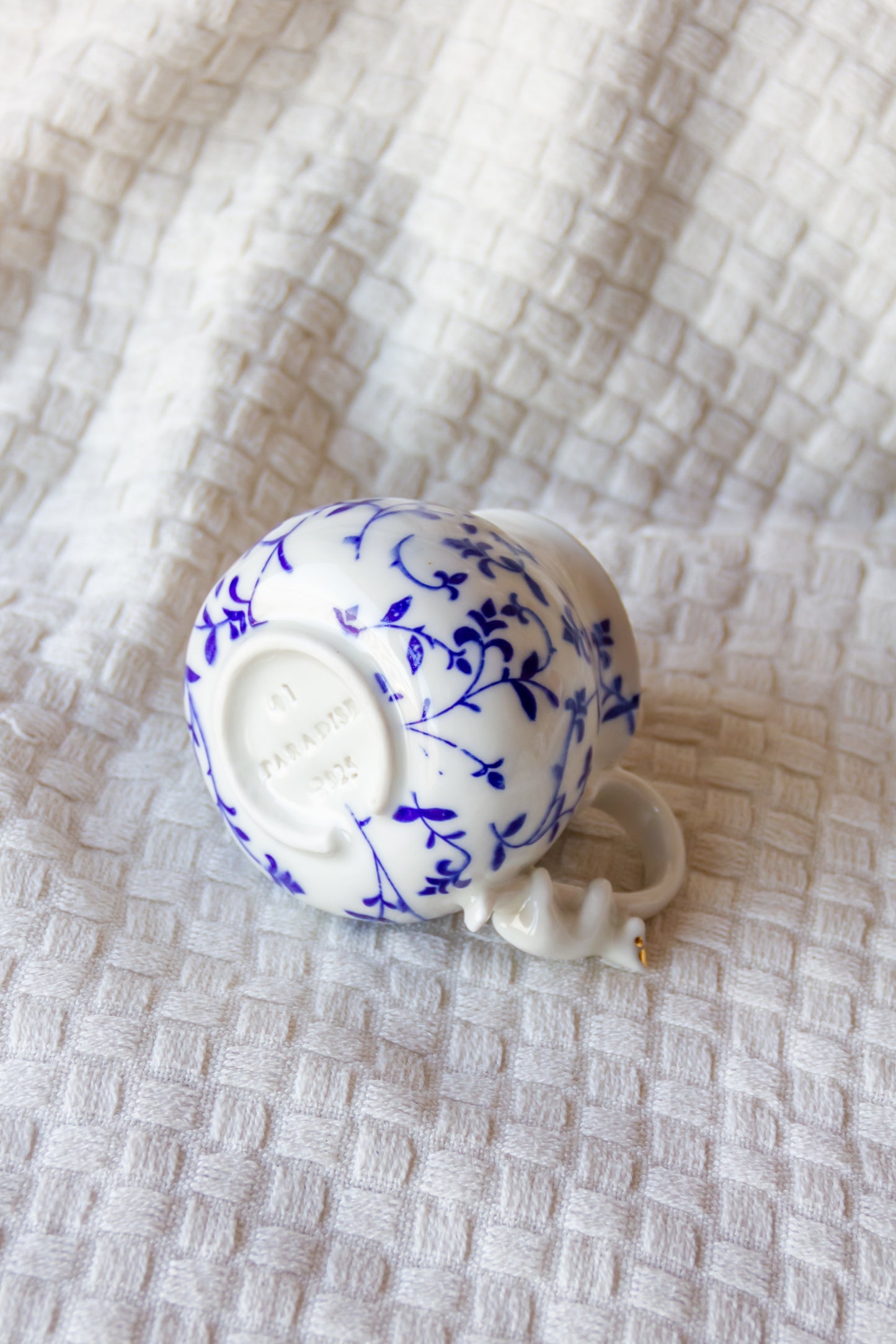 Kubek porcelanowy z werlingami