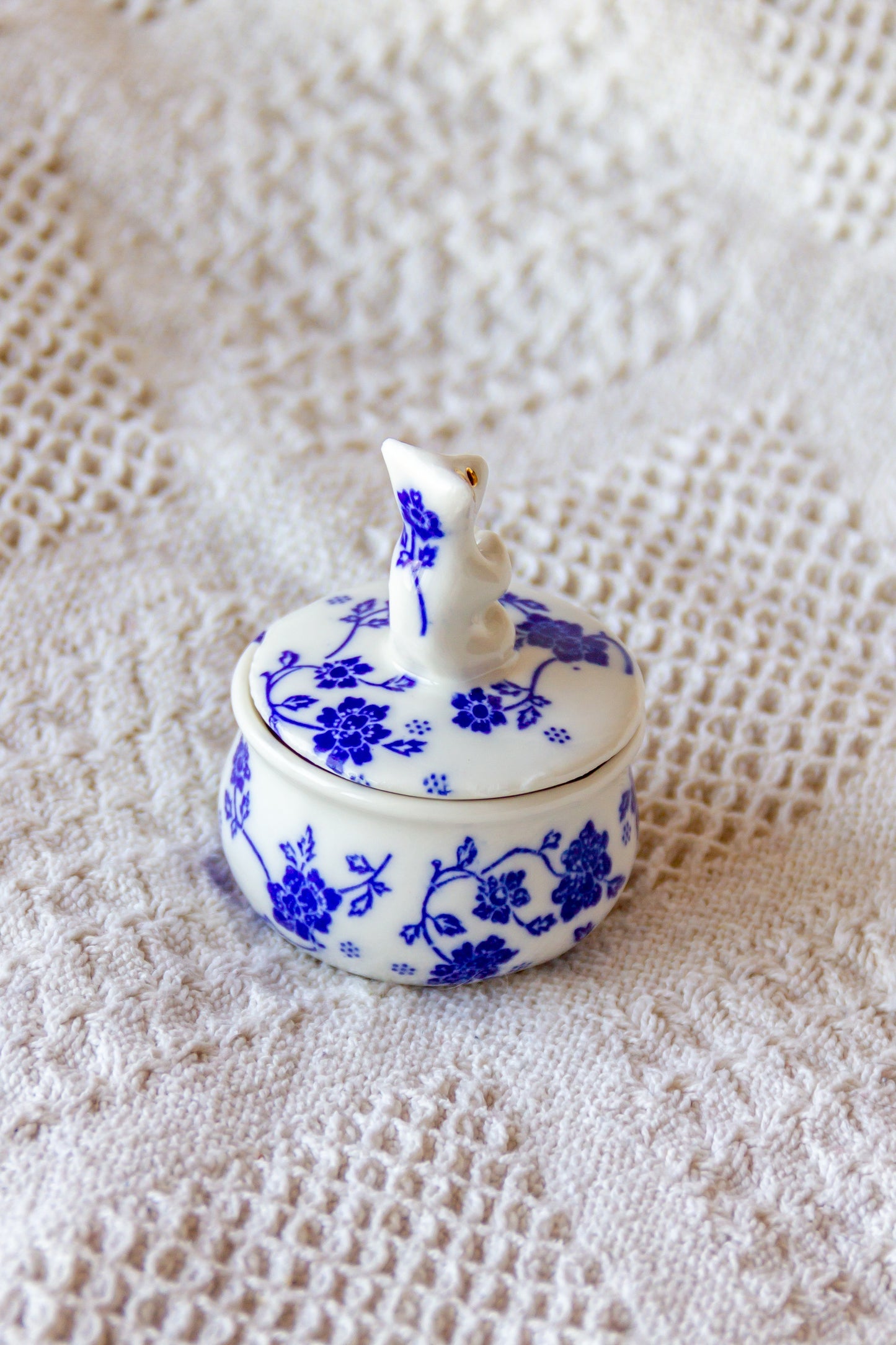 Szkatułka porcelanowa z werlingiem mini