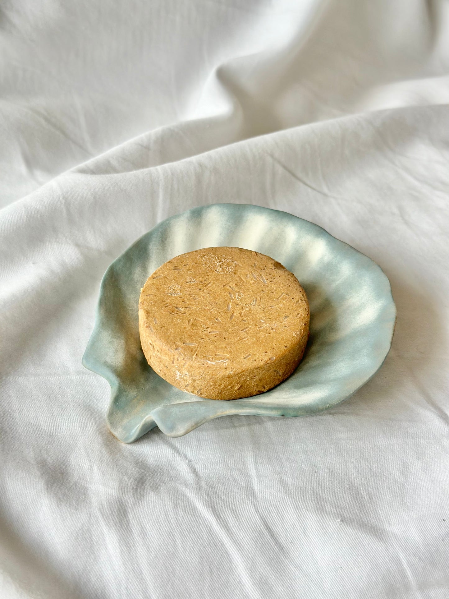 Muszla ceramiczna mydelnica