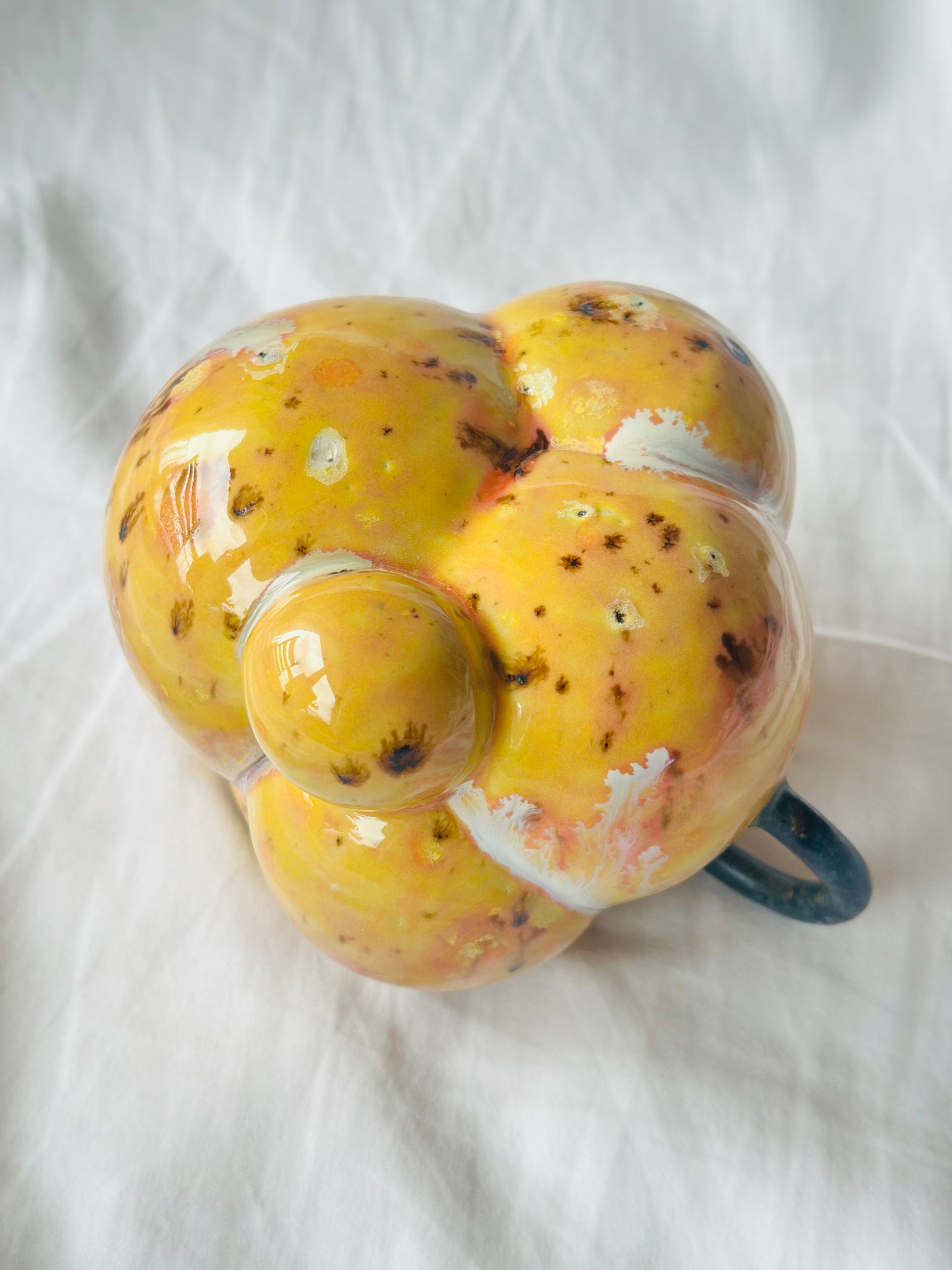 Kubek ceramiczny “Bubbles 3” żółto-czarny