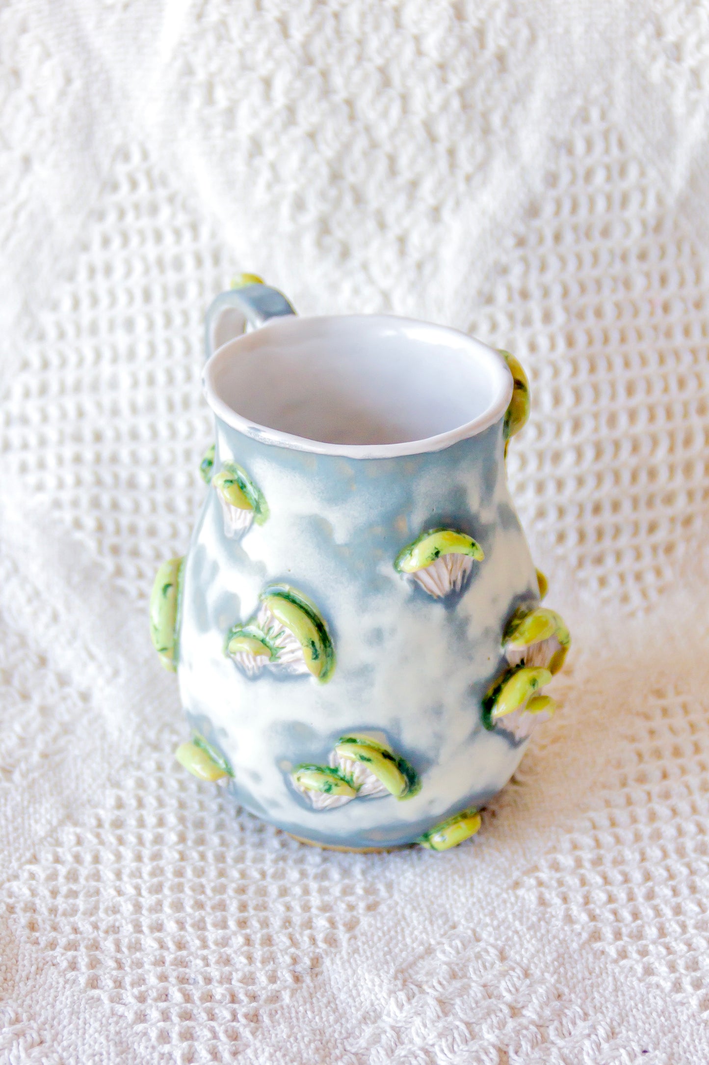 Kubek ceramiczny “Shrooms” żółto-szary