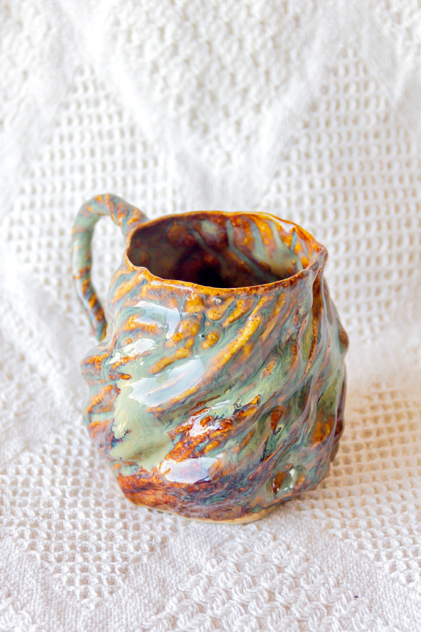 Kubek ceramiczny „Wave” brązowo-zielony