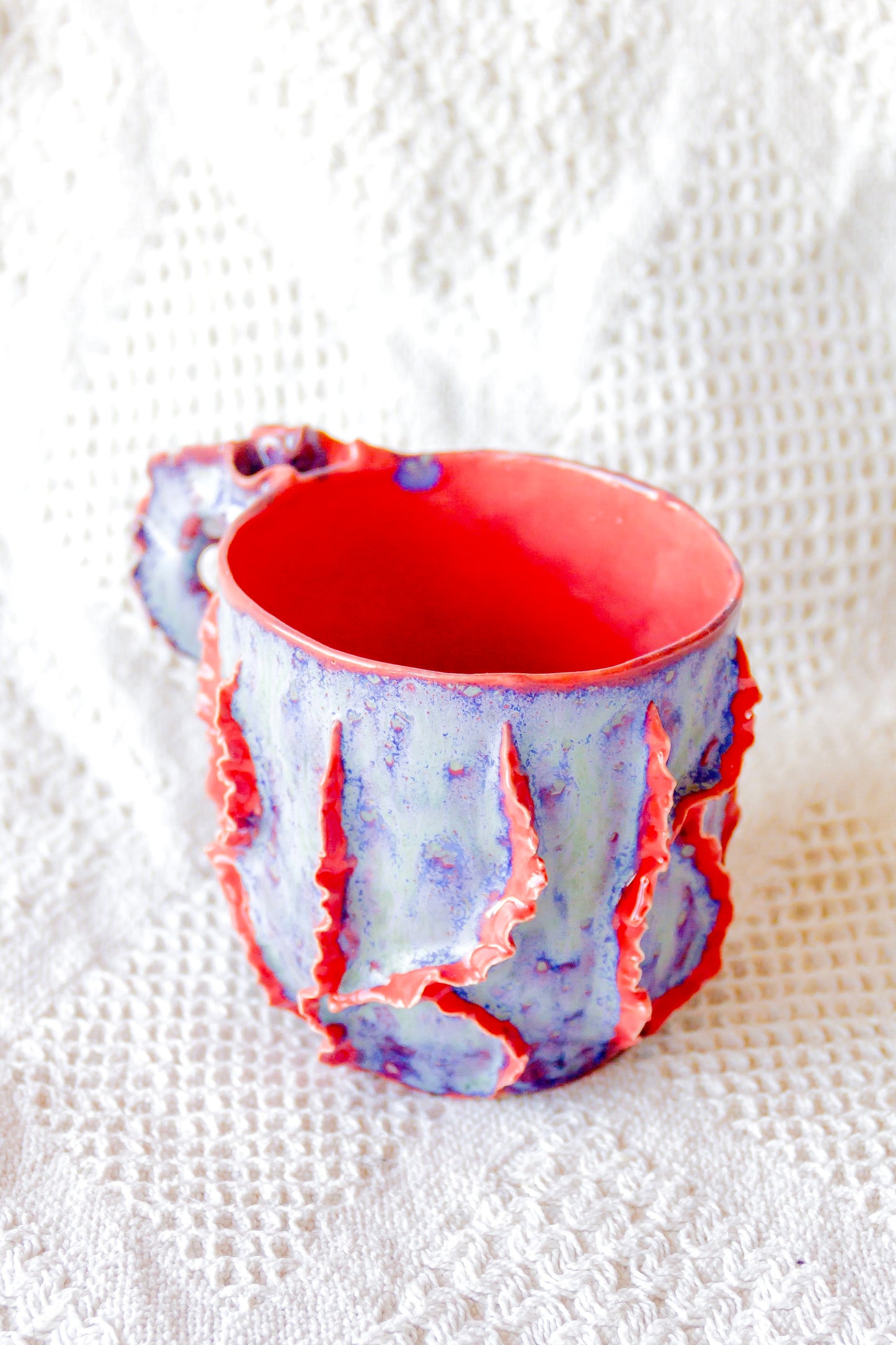 Kubek ceramiczny “Laminari” fioletowo-malinowy