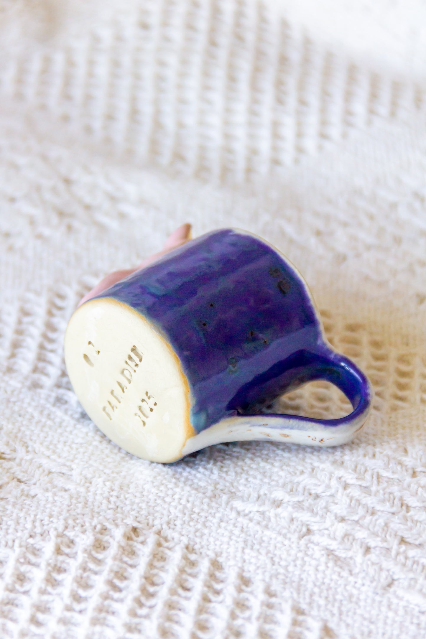 Filiżanka do espresso z werlingiem ceramiczna fioletowo-biała