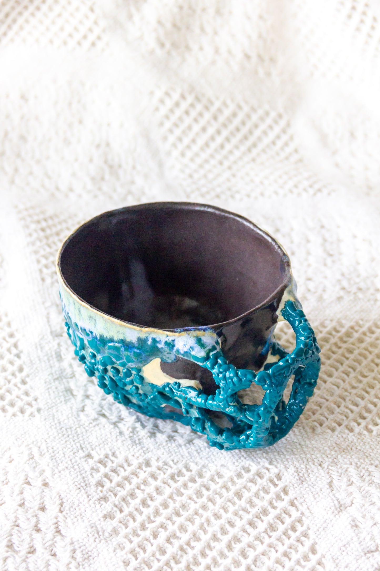 Filiżanka ceramiczna „Tripto” niebiesko-czarna