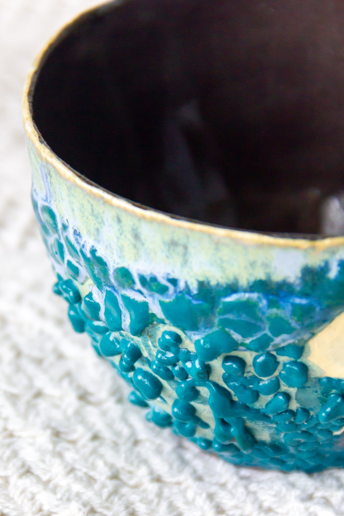 Filiżanka ceramiczna „Tripto” niebiesko-czarna