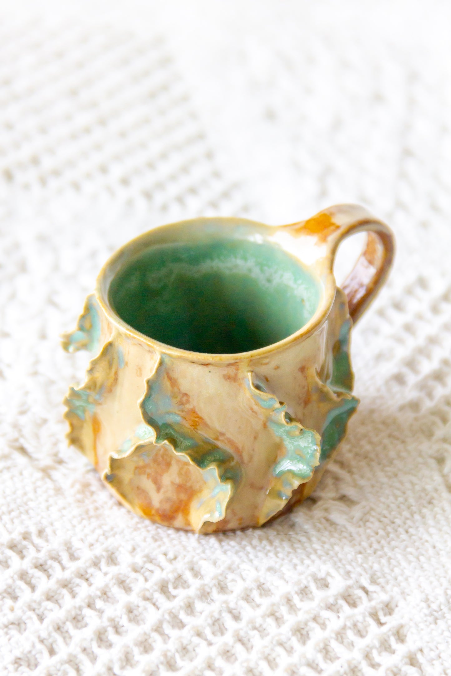 Filiżanka „Laminari” do espresso ceramiczna zielono-beżowa