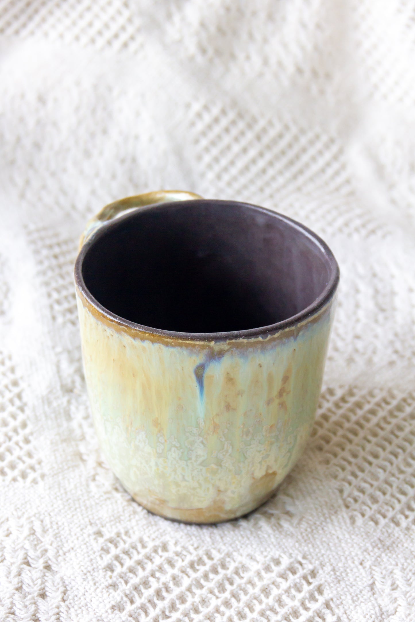 Kubek ceramiczny „Tripto” czarno-beżowy