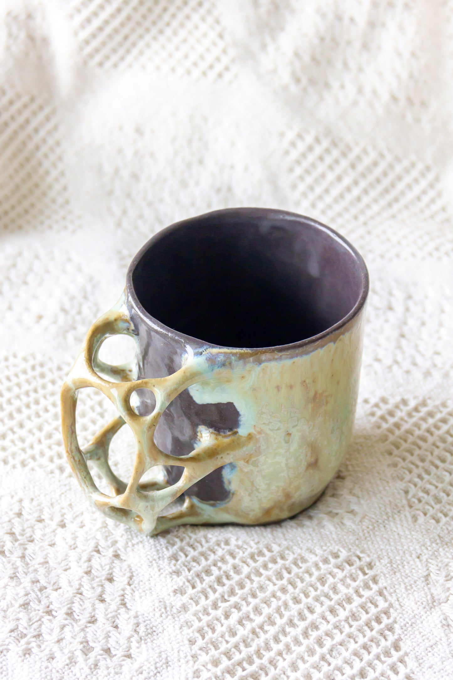 Kubek ceramiczny „Tripto” czarno-beżowy