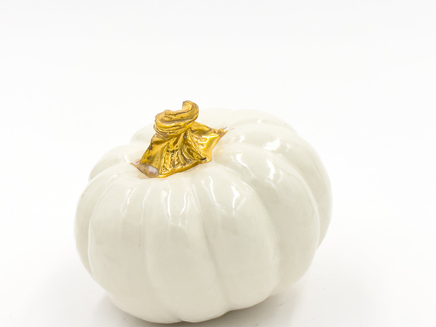 Dynia porcelanowa ze złoceniem