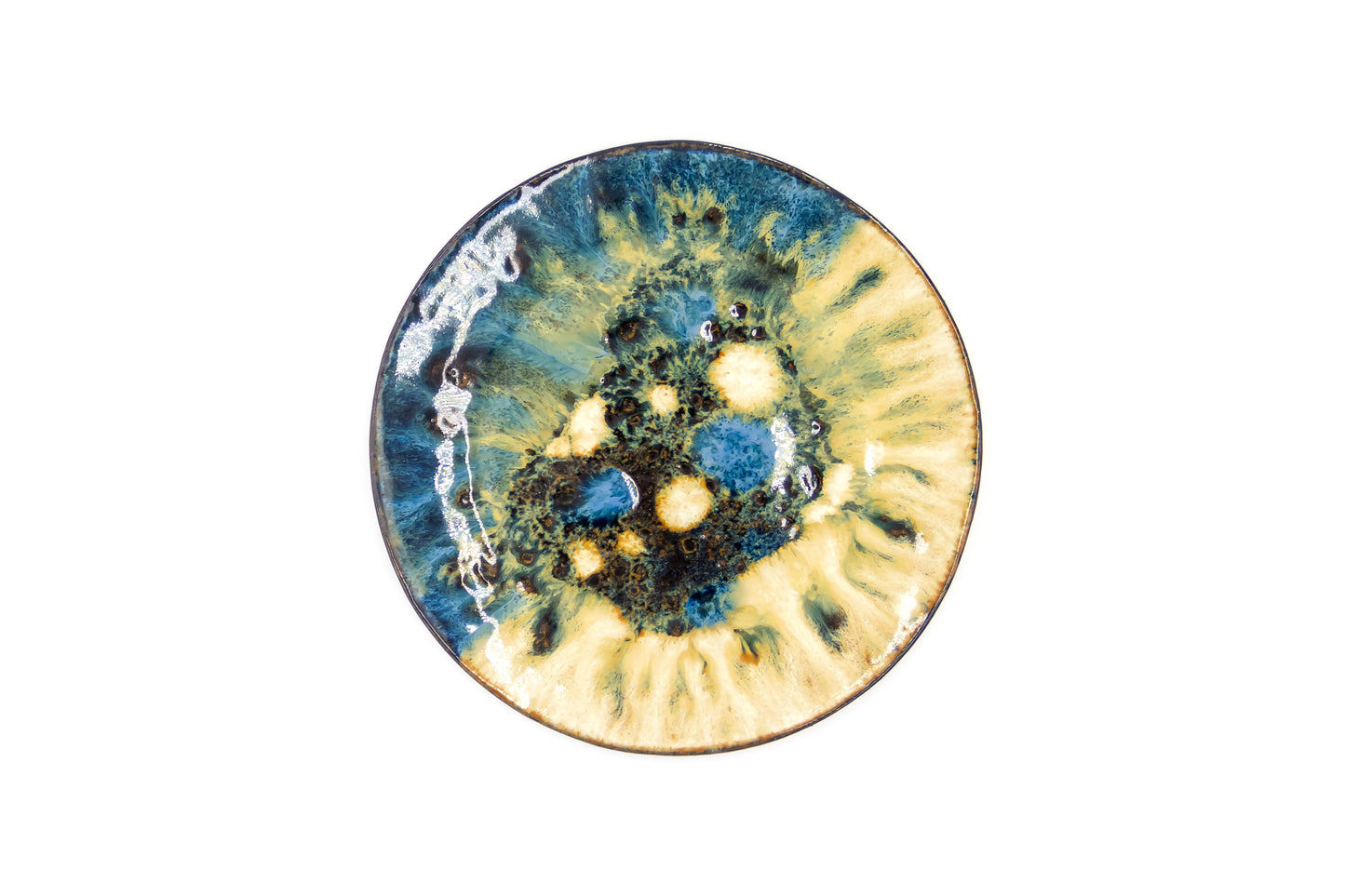 Talerz ceramiczny w kolorze niebiesko-beżowym