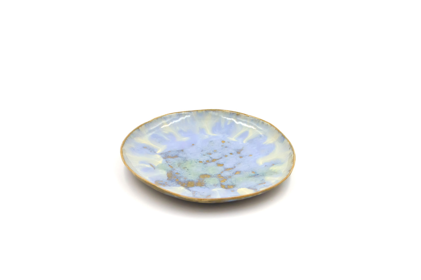 Talerz ceramiczny w kolorze beżowo-niebieskim