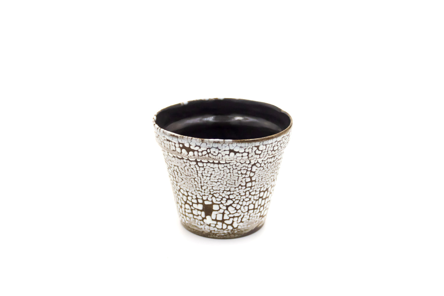 Mała osłonka ceramiczna w kolorze czarno-białym