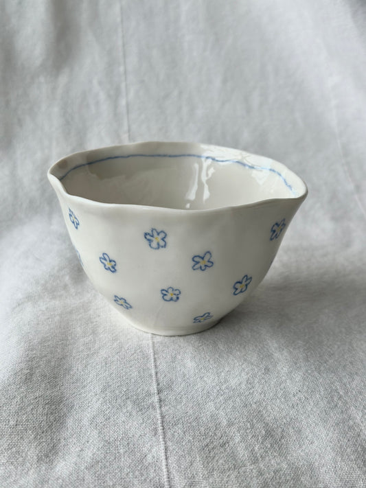 Tasse en porcelaine sans anse (bol)