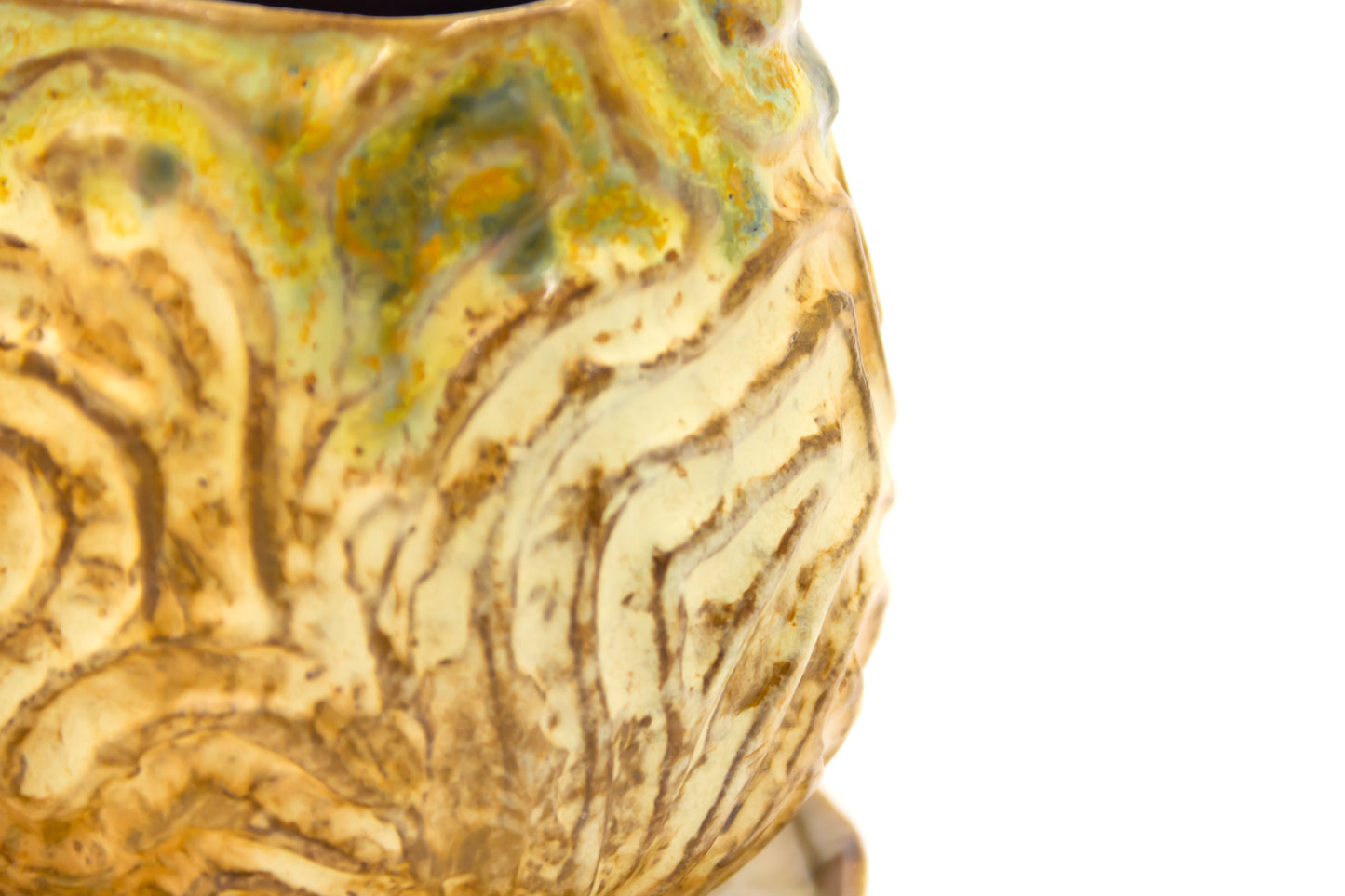 Kubek ceramiczny w kolorze beżowo-szarym ze spodkiem