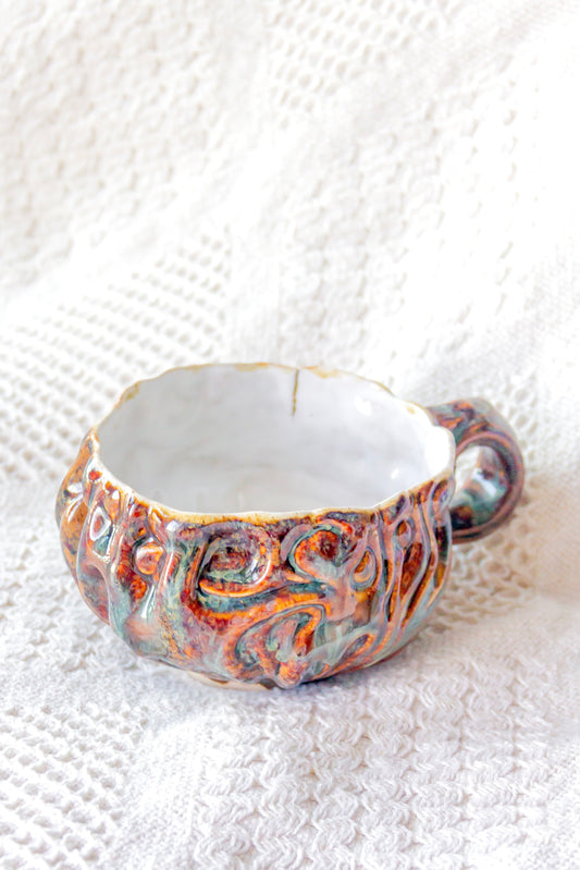 Filiżanka ceramiczna “Kurtina” biało-brązowa