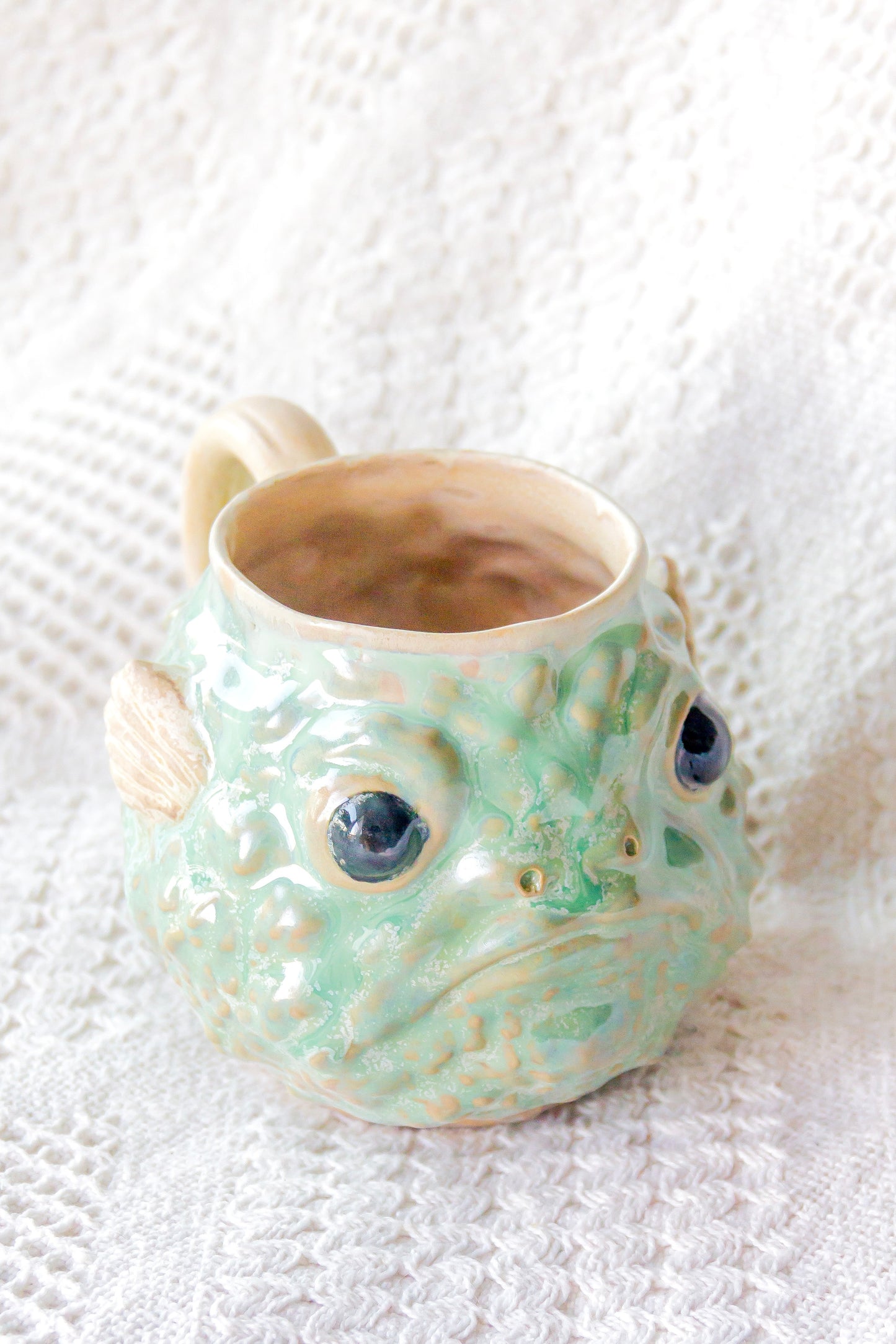 Kubek ceramiczny «Takifugu» zielono-beżowy
