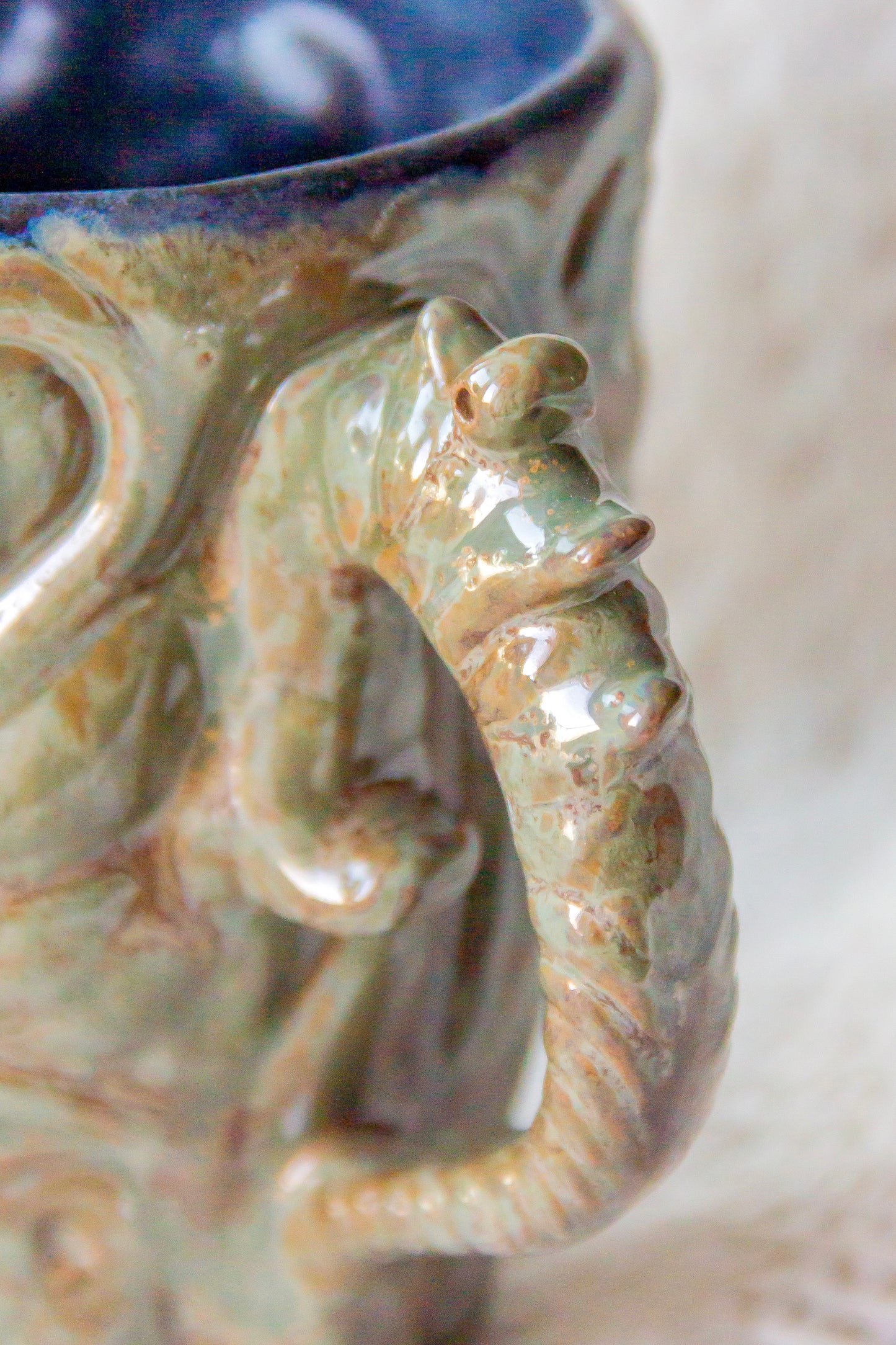 Kubek ceramiczny «Twist» zielono-czarny