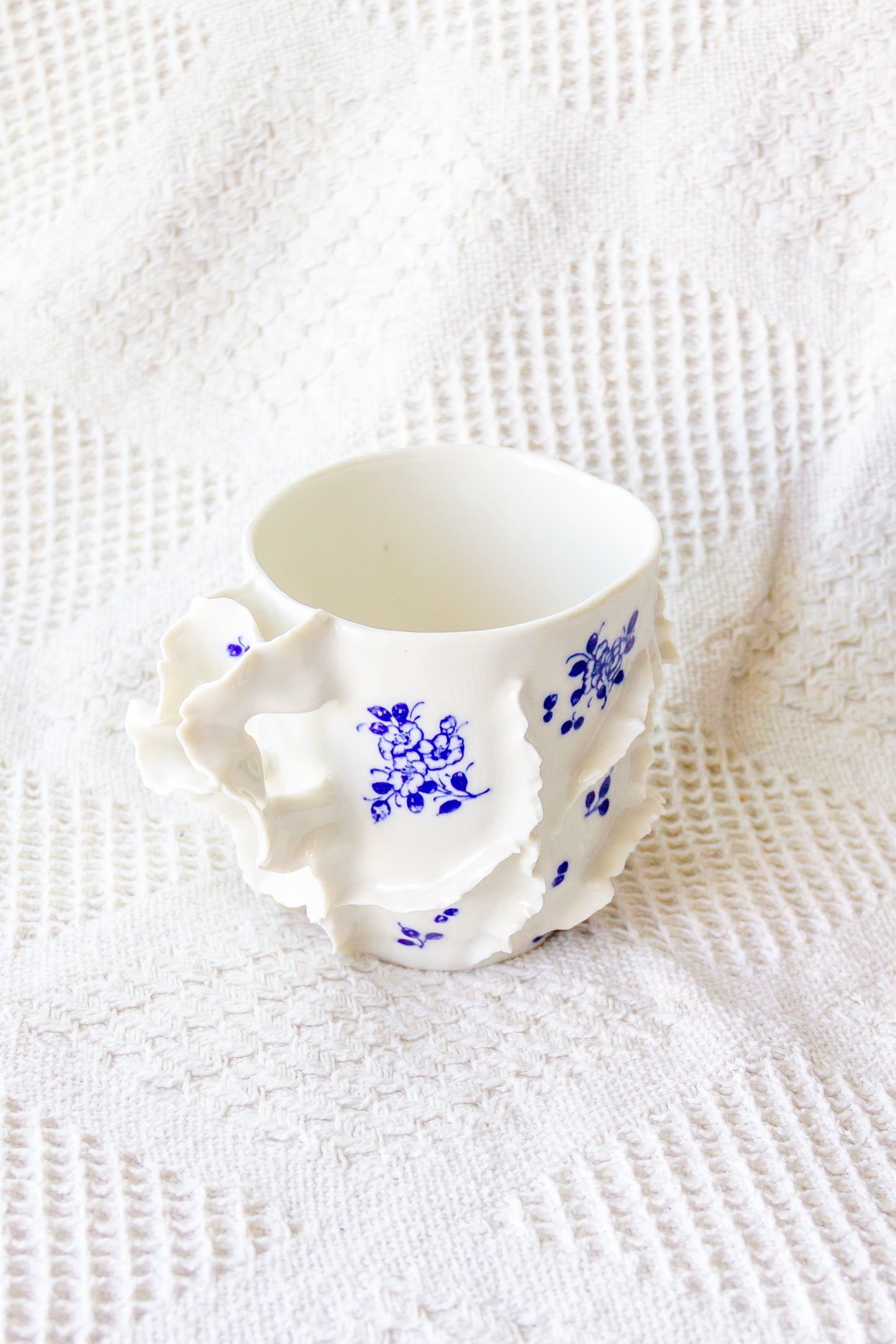 Mug en porcelaine plaqué or