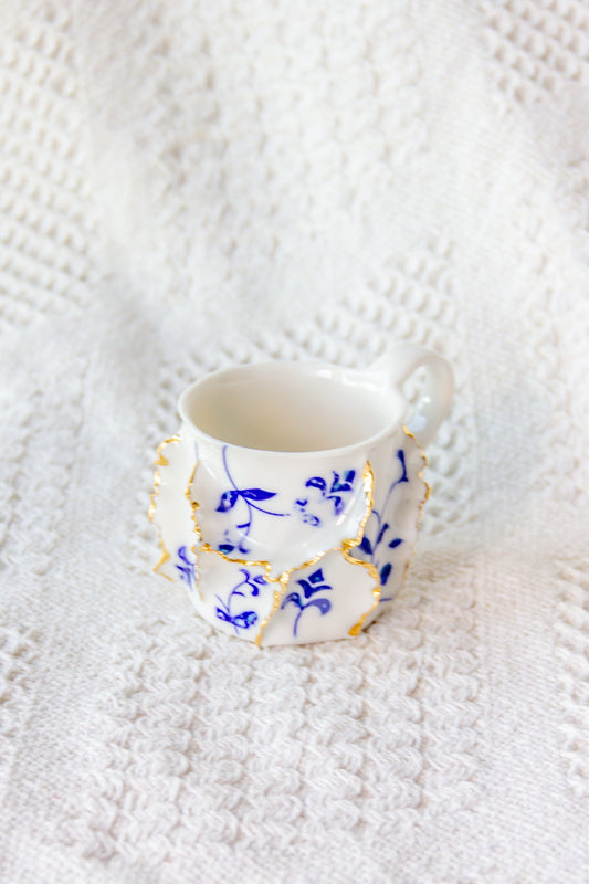 Filiżanka do espresso porcelanowa „Laminari” ze złoceniem