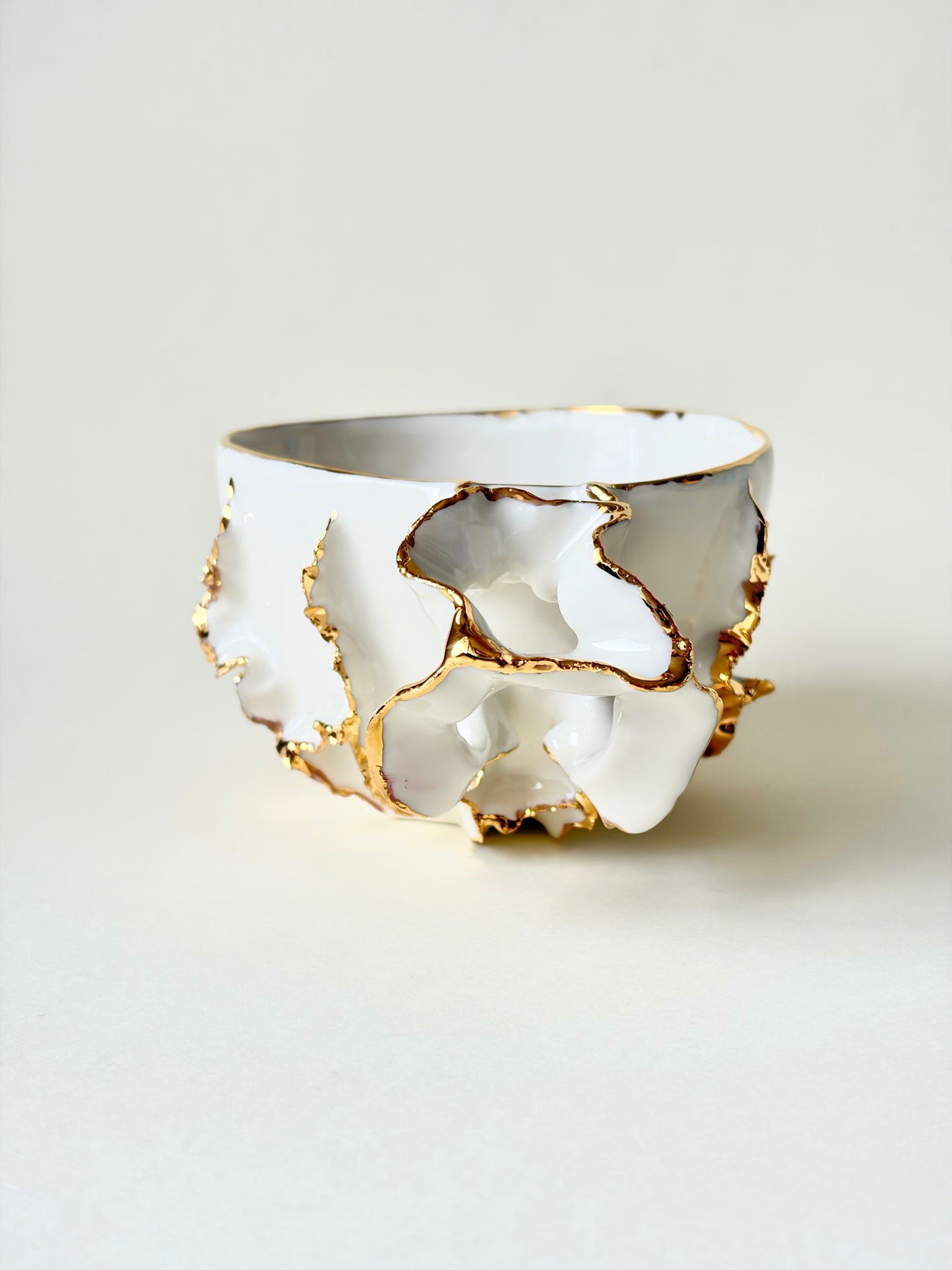 Filiżanka „Laminari” porcelanowa ze złoceniem