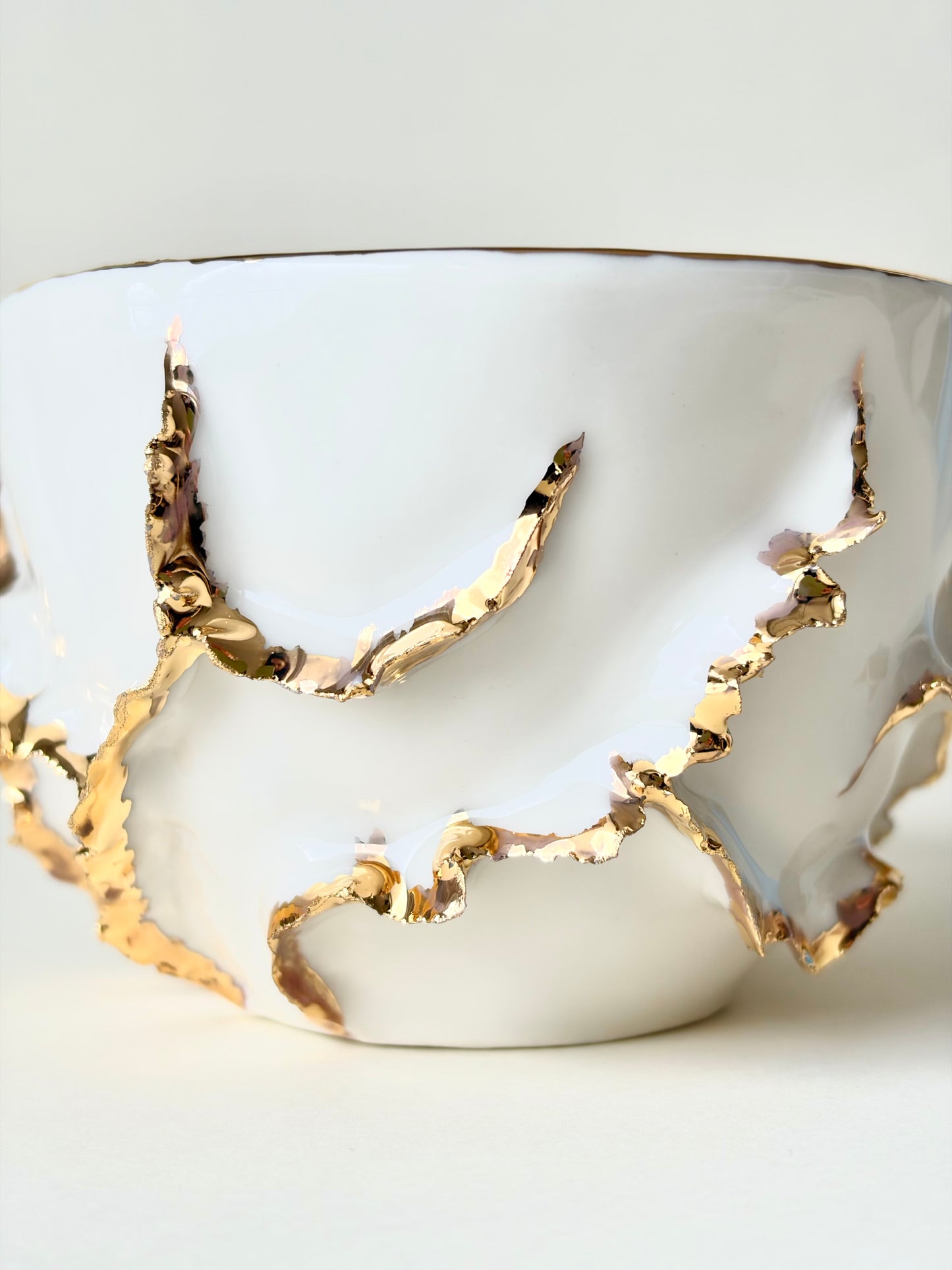 Filiżanka „Laminari” porcelanowa ze złoceniem