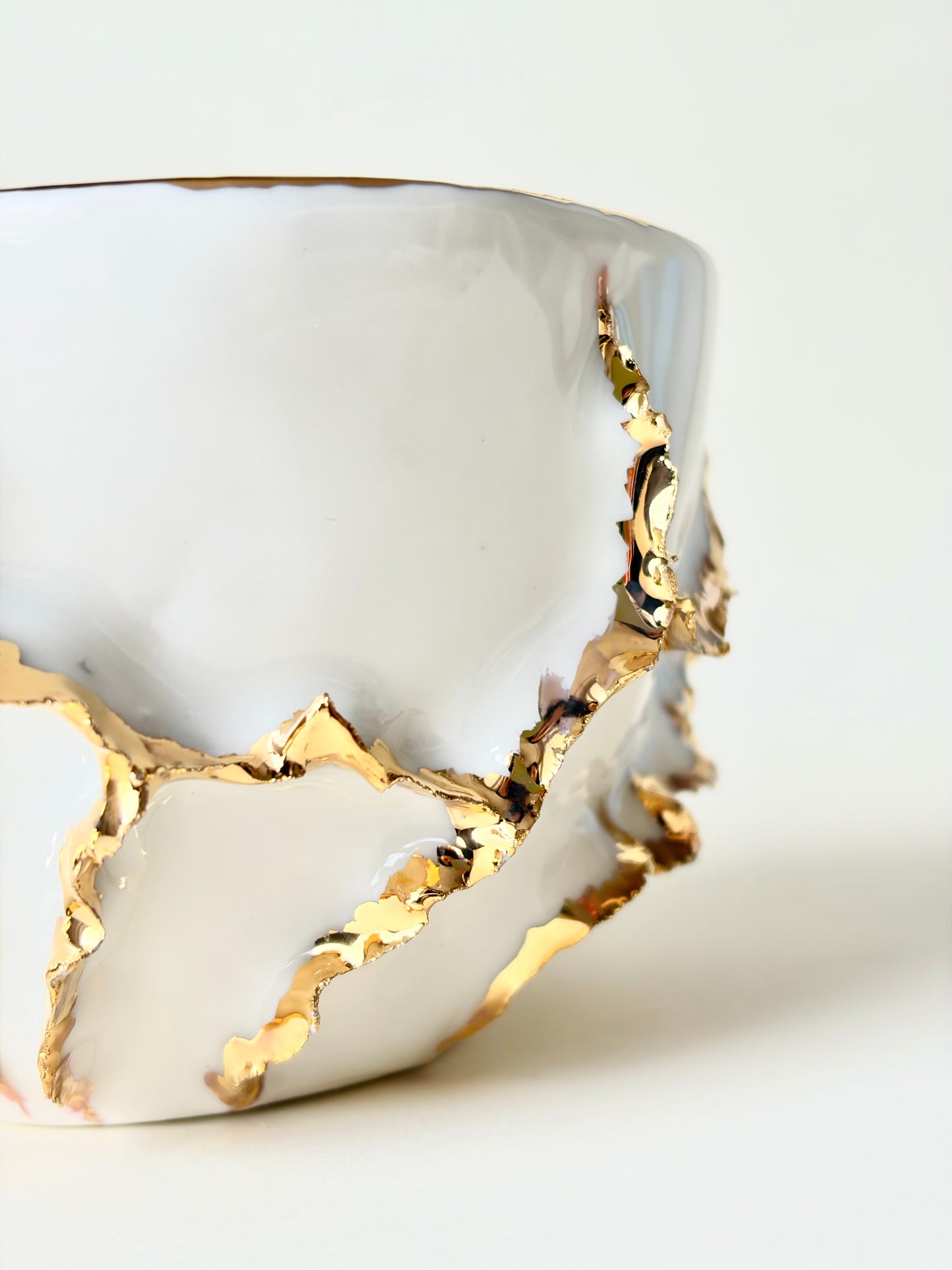 Filiżanka „Laminari” porcelanowa ze złoceniem