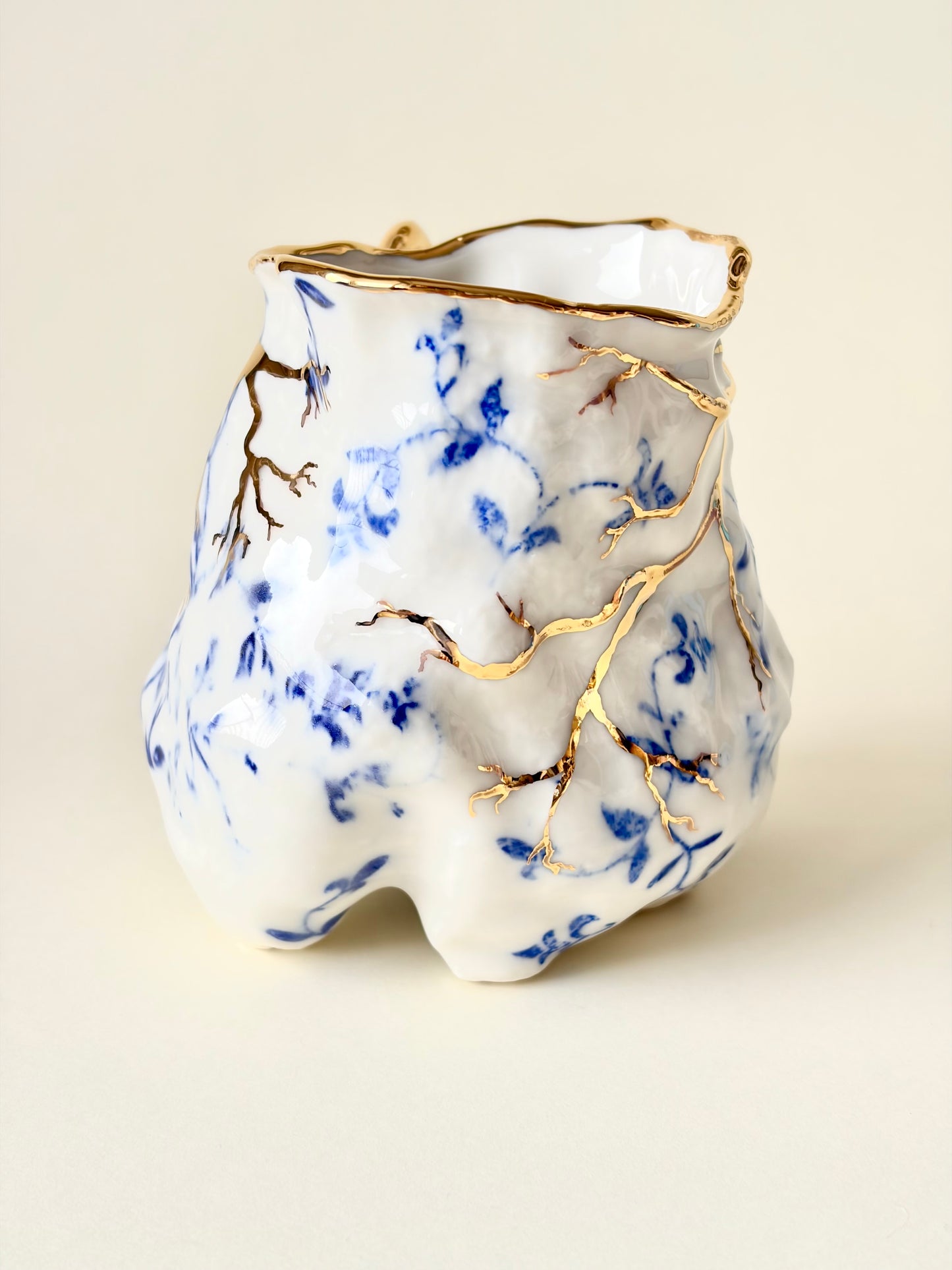 Kubek porcelanowy “Couroupita”