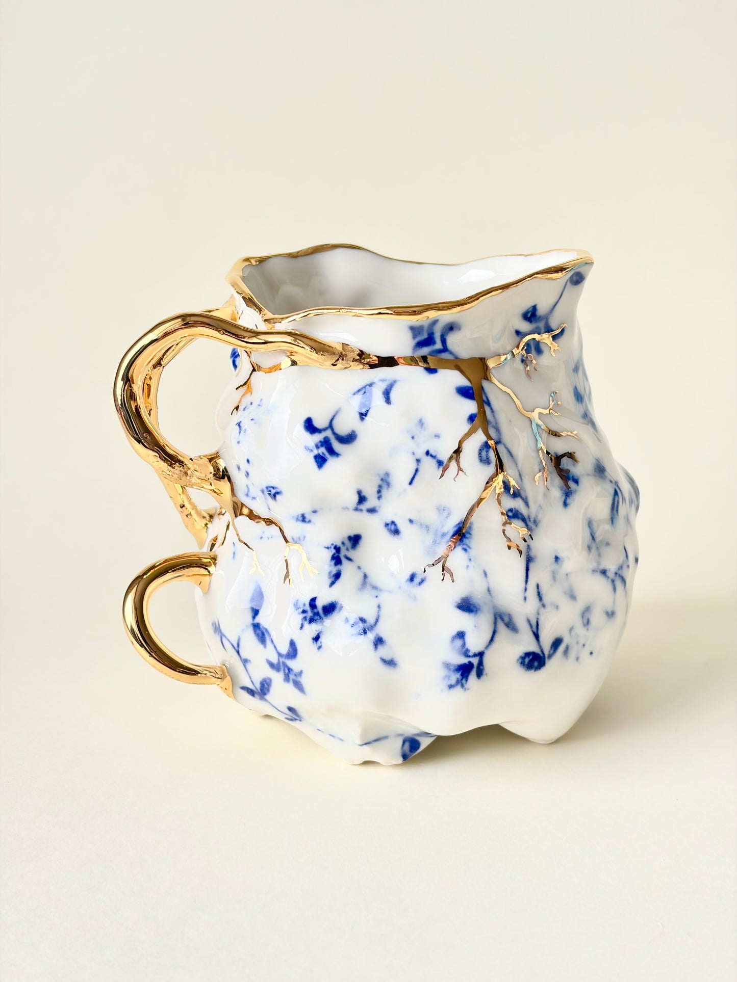 Kubek porcelanowy “Couroupita”