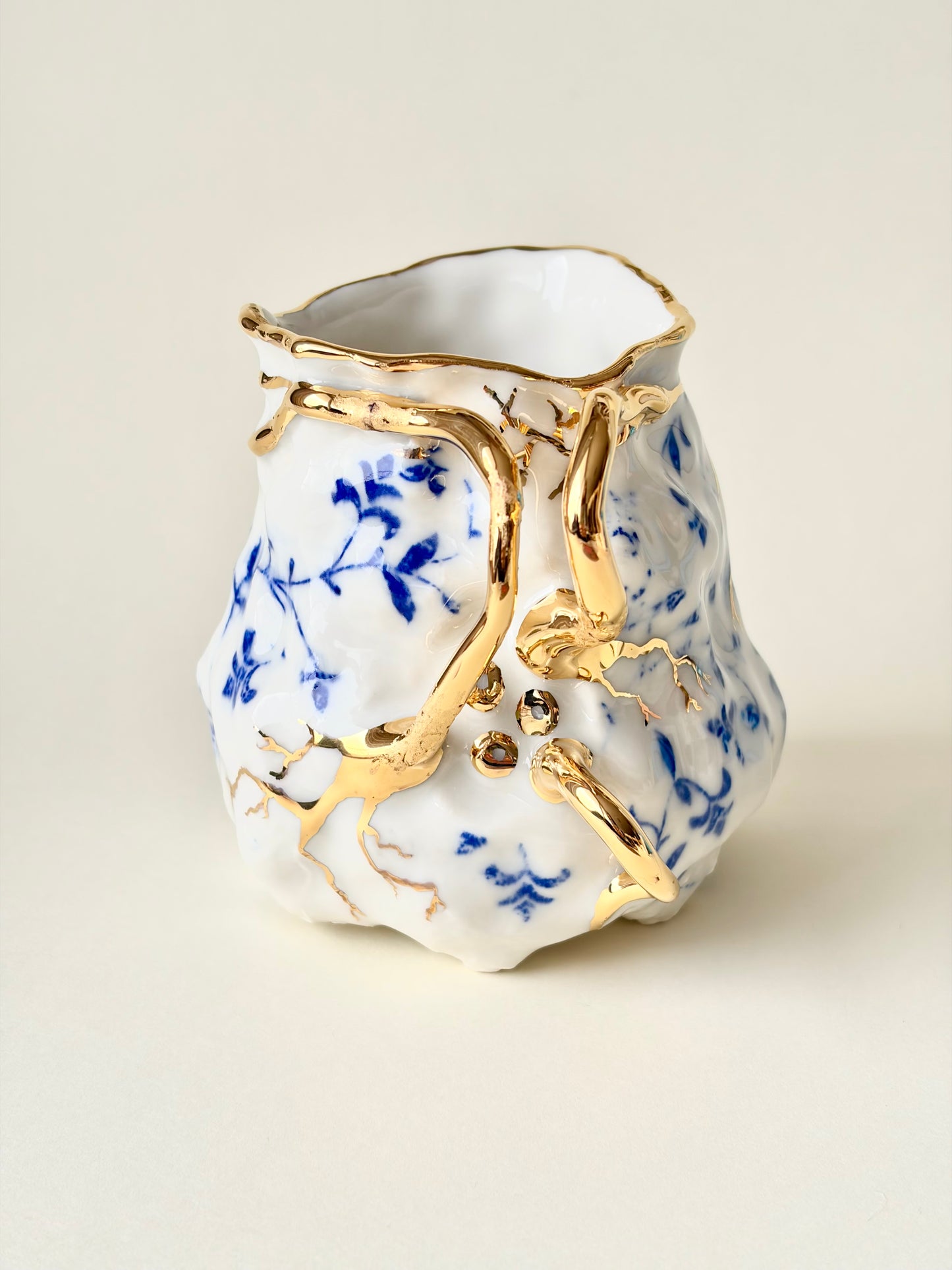 Kubek porcelanowy “Couroupita”