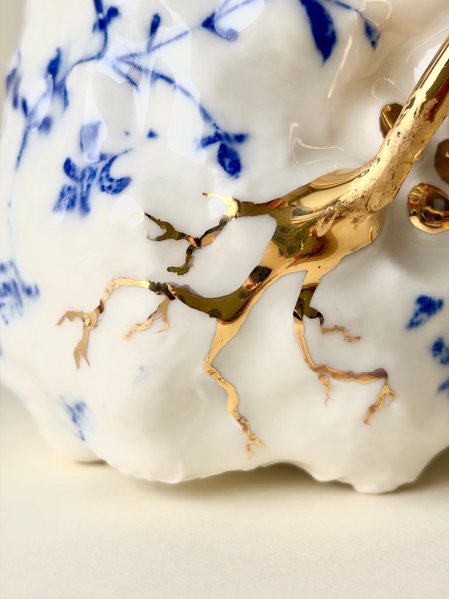Kubek porcelanowy “Couroupita”