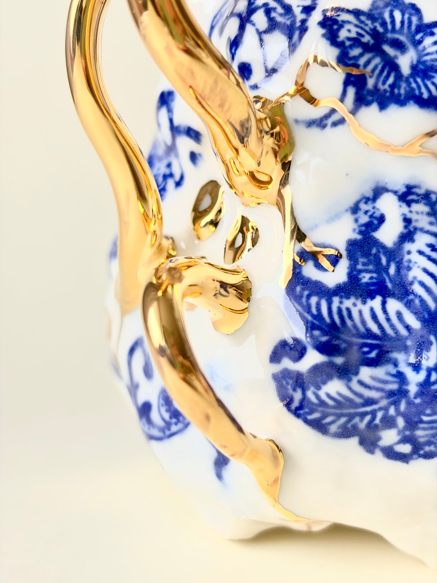 Kubek porcelanowy “Couroupita”