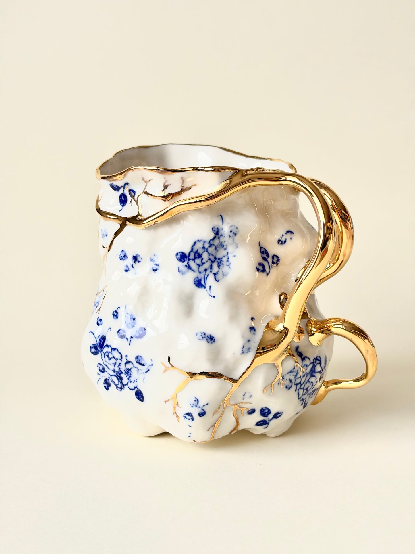 Kubek porcelanowy “Couroupita”