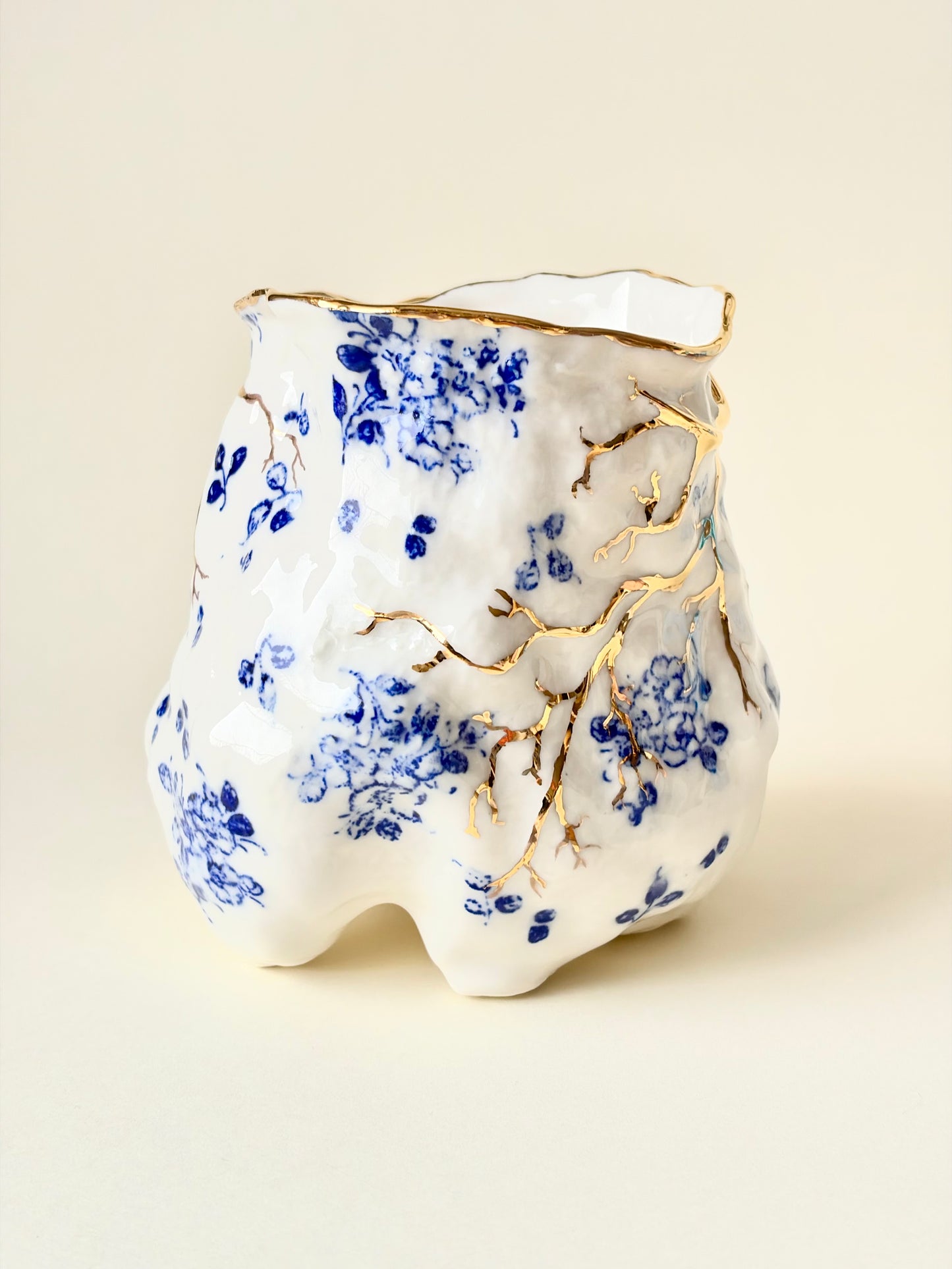 Kubek porcelanowy “Couroupita”