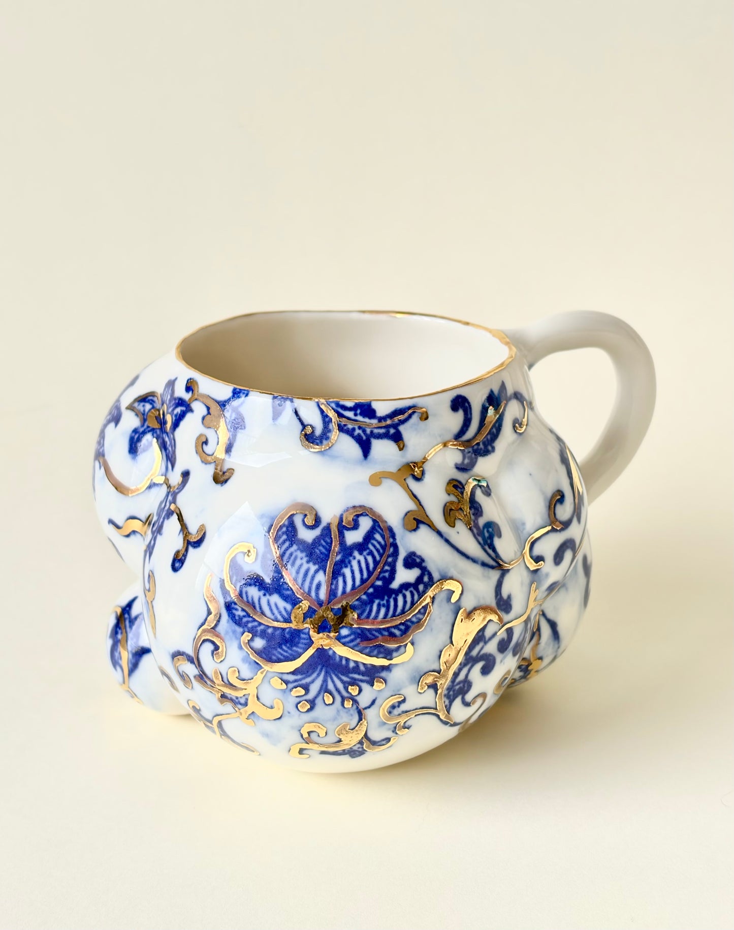 Kubek porcelanowy “Bubbles 3”