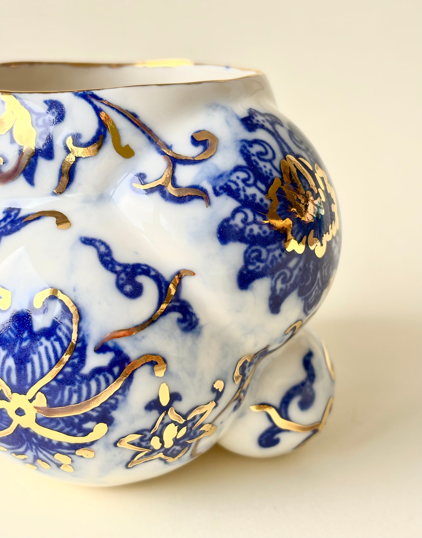 Kubek porcelanowy “Bubbles 3”